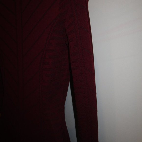 TORN BY RONNY KOBO MAROON SIZE S PRE-OWNED - Picture 6 of 6